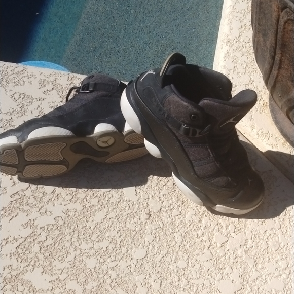 🔥Closet Blow Out🔥      Boys Jordan Shoes - Picture 6 of 6